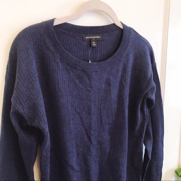 Banana Republic Blue Seed Stitch Crew Neck Top - Picture 2 of 10